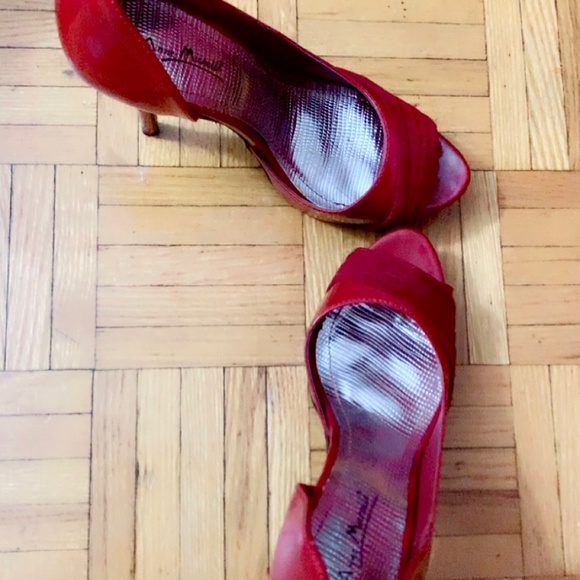 Hot Red platform base pumps - Picture 4 of 7